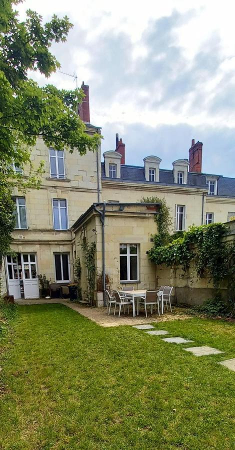 Histoire De Loire - Du Bellay Hotel Сомюр Екстериор снимка